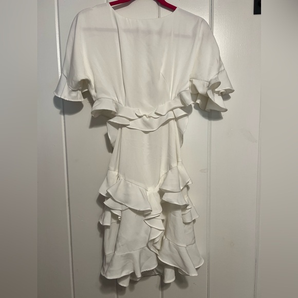 Brand New never‎ worn beautiful dress with open area on back - Picture 2 of 2